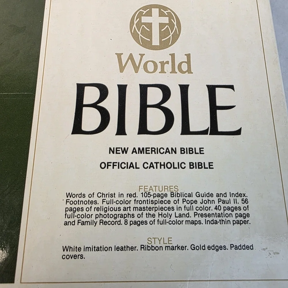 New American Bible Catholic Family Ed. White Padded Gold Edges NEW In‎ Box 1977
